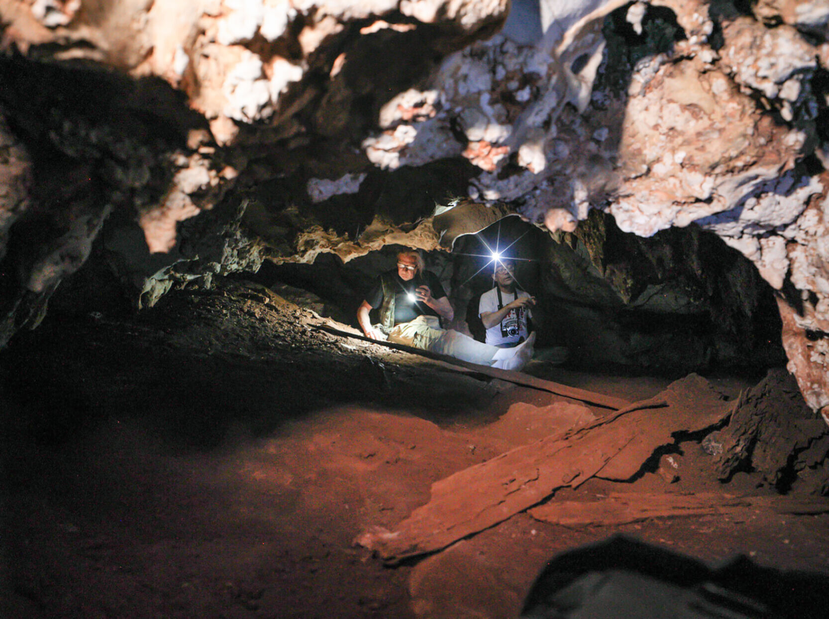 Thailand's wood coffins in caves